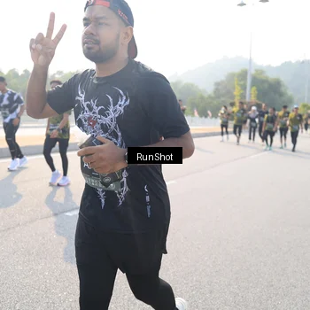 Runner Photo 6911776