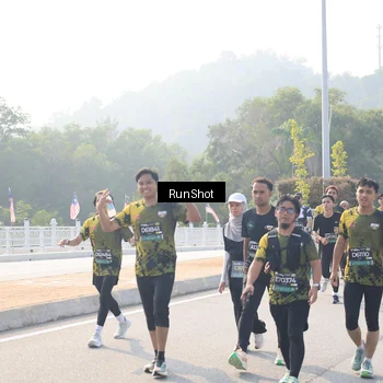 Runner Photo 6911833