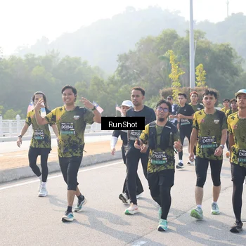 Runner Photo 6911835