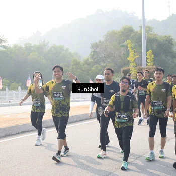 Runner Photo 6911837