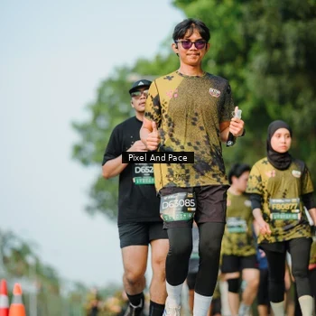 Runner Photo 6911855