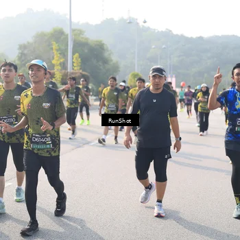 Runner Photo 6911898