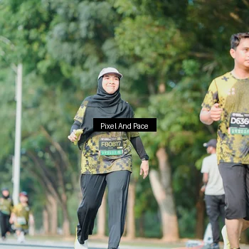 Runner Photo 6911923