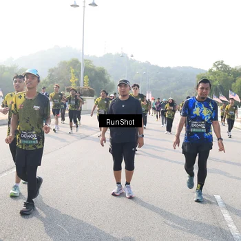 Runner Photo 6911931
