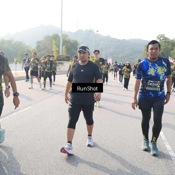 Runner Photo 6911941
