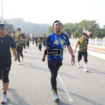Runner Photo 6911951