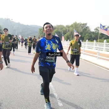 Runner Photo 6911952