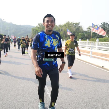 Runner Photo 6911976
