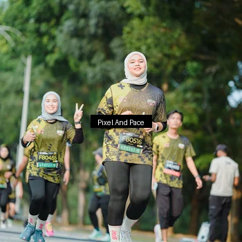 Runner Photo 6912013