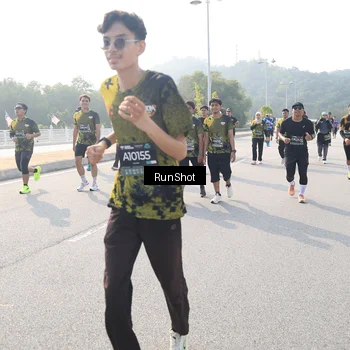Runner Photo 6912021