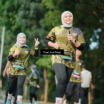 Runner Photo 6912026