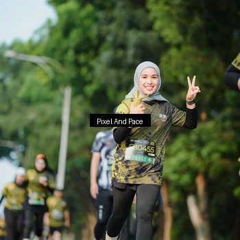 Runner Photo 6912032