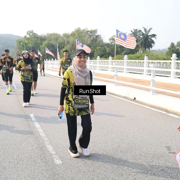Runner Photo 6912034