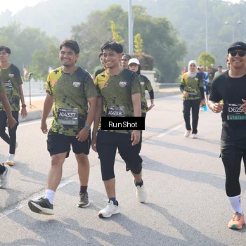 Runner Photo 6912042