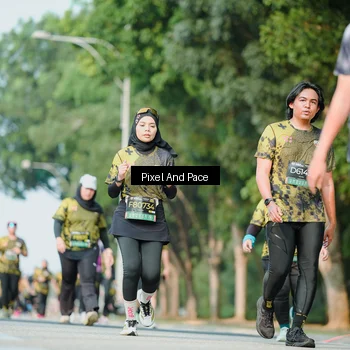 Runner Photo 6912045