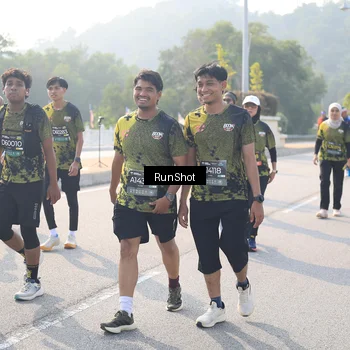 Runner Photo 6912047