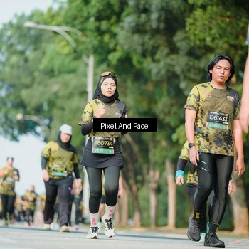 Runner Photo 6912064