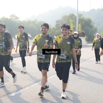Runner Photo 6912082
