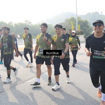 Runner Photo 6912085