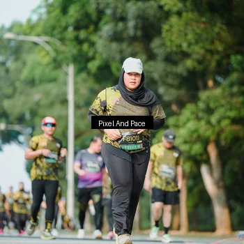 Runner Photo 6912116