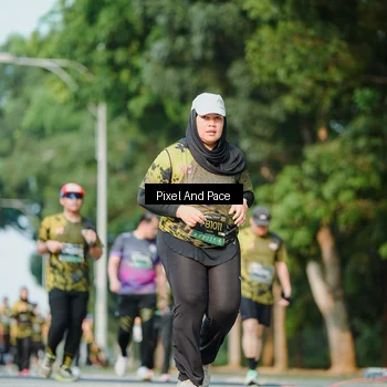 Runner Photo 6912118