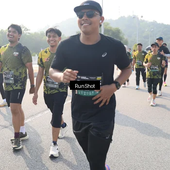 Runner Photo 6912130