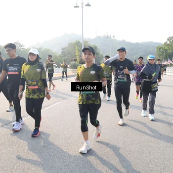 Runner Photo 6912136
