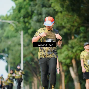 Runner Photo 6912143