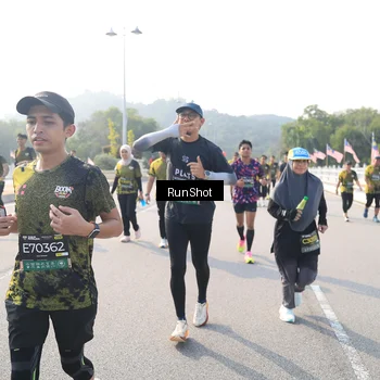 Runner Photo 6912147