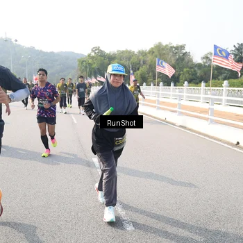 Runner Photo 6912163