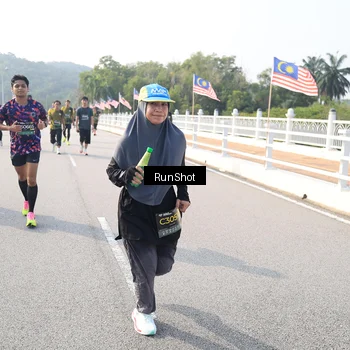 Runner Photo 6912174