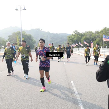 Runner Photo 6912185