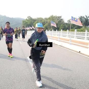 Runner Photo 6912203