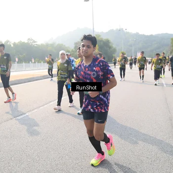 Runner Photo 6912219