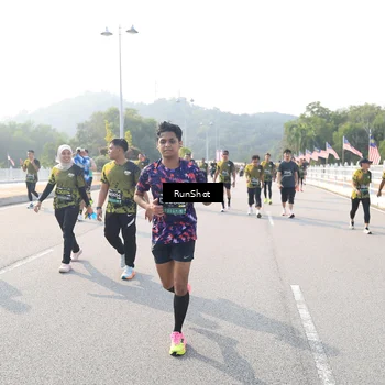 Runner Photo 6912232