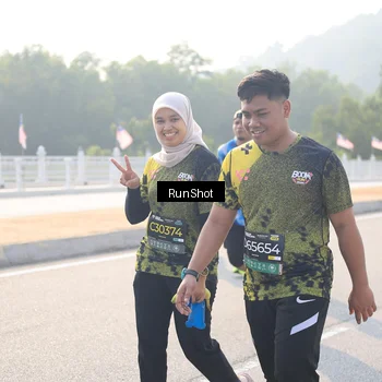 Runner Photo 6912249