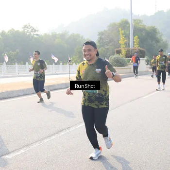 Runner Photo 6912305