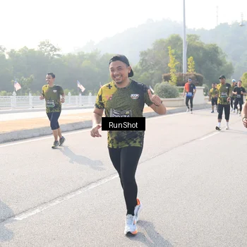 Runner Photo 6912315