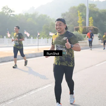 Runner Photo 6912322