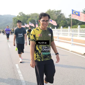 Runner Photo 6912340