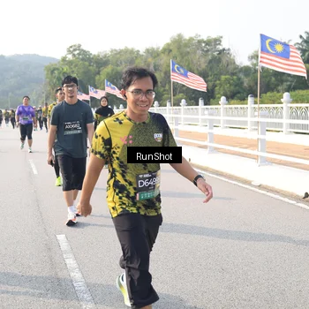 Runner Photo 6912356