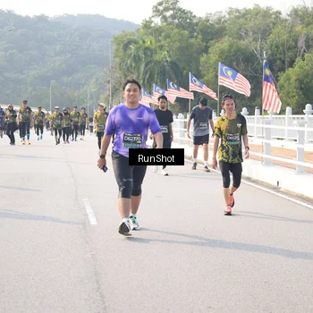 Runner Photo 6912414