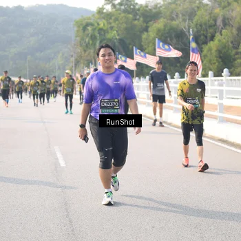 Runner Photo 6912444
