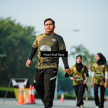 Runner Photo 6912497