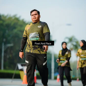 Runner Photo 6912499