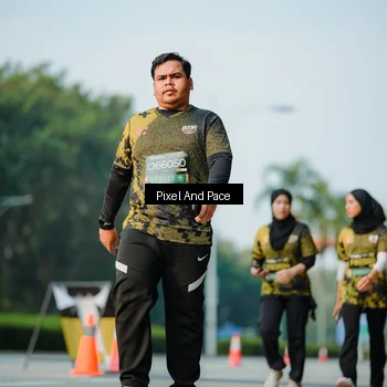 Runner Photo 6912509
