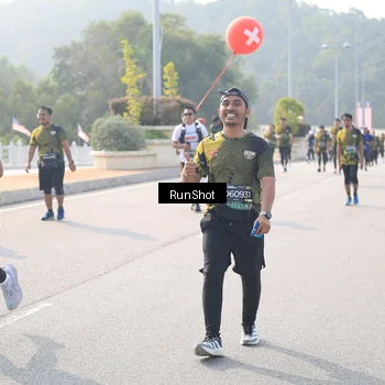 Runner Photo 6912517