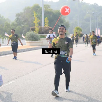 Runner Photo 6912522