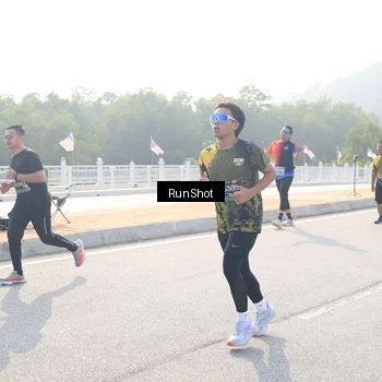 Runner Photo 6912535