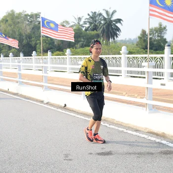 Runner Photo 6912561